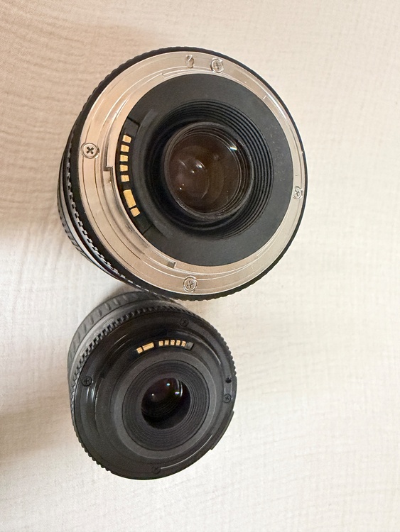 EOS Kiss X8i（カメラ）の商品画像 - 査定依頼日：2026年1月16日 - 最高査定価格：35,000円