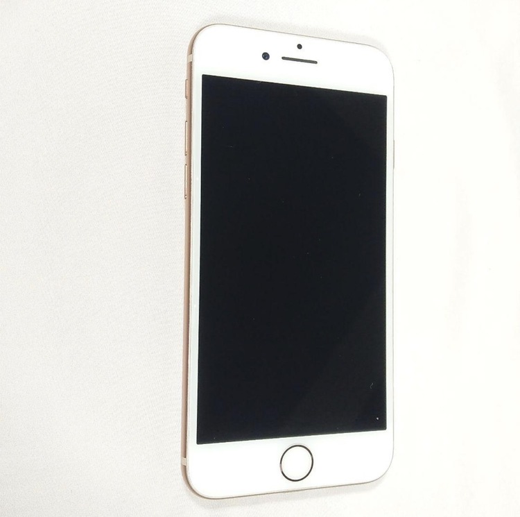 Apple iPhone8 64GB ゴールド（スマホ）の商品画像 - 査定依頼日：2026年7月28日 - 最高査定価格：3,000円