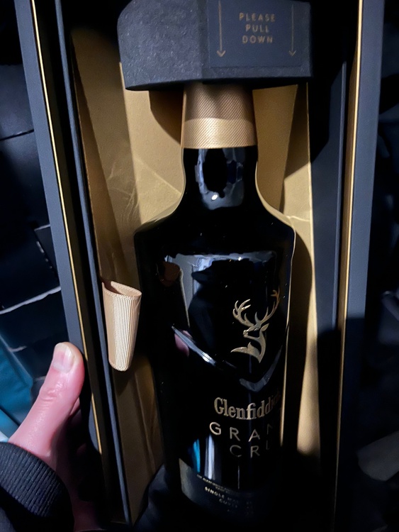 グレンフィディック23年 グランクリュ（お酒）の商品画像 - 査定依頼日：2026年1月10日 - 最高査定価格：22,000円