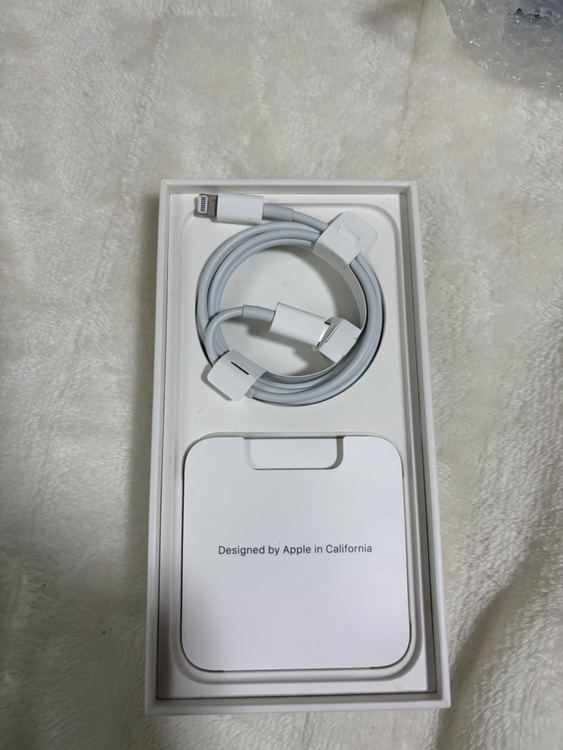 iPhone 13 256GB SIMフリー（スマホ）の商品画像 - 査定依頼日：2026年4月27日 - 最高査定価格：38,000円