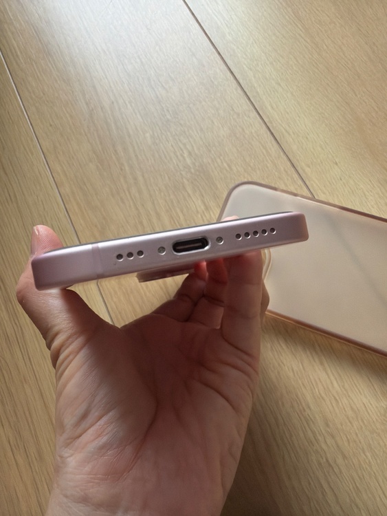 iPhone iPhone 15 256GB SIMフリー（スマホ）の商品画像 - 査定依頼日：2026年7月29日 - 最高査定価格：69,000円