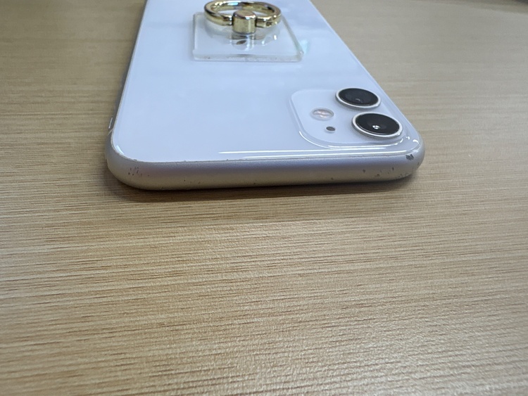 iPhone11（スマホ）の商品画像 - 査定依頼日：2026年2月21日 - 最高査定価格：16,000円