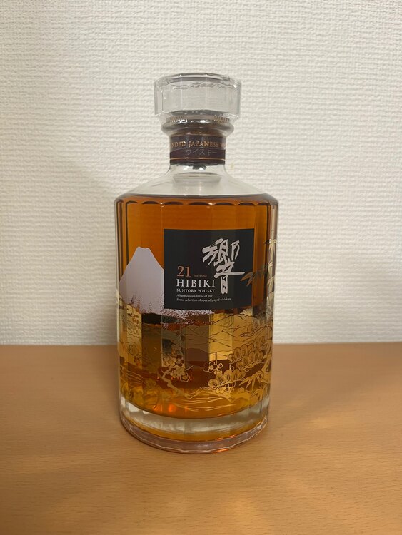 ウイスキー サントリー響 （お酒）の商品画像 - 査定依頼日：2025年4月14日 - 最高査定価格：95,000円