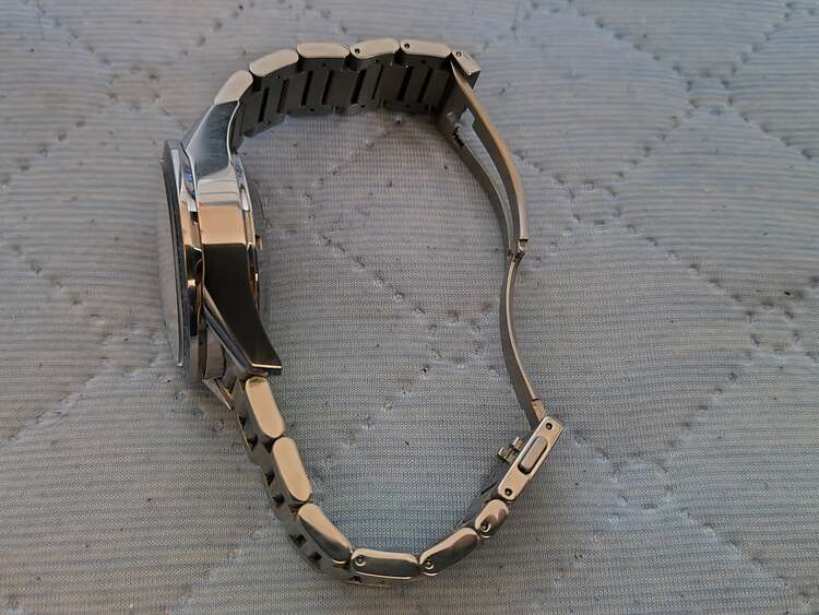 タグホイヤー カレラ CALIBRE16（高級時計）の商品画像 - 査定依頼日：2025年5月1日 - 最高査定価格：320,000円