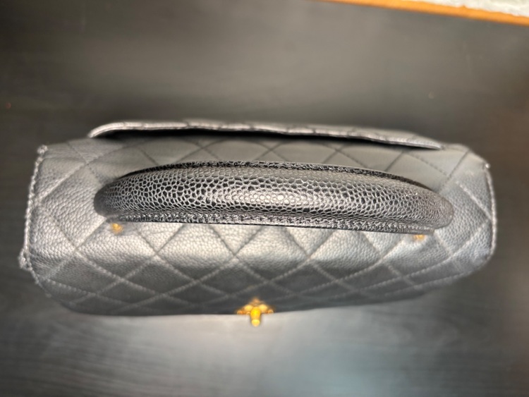 シャネル ココハンドル マトラッセ  ハンドバッグ（ブランドバッグ）の商品画像 - 査定依頼日：2025年9月3日 - 最高査定価格：350,000円