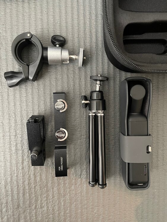 DJI Osmo Pocket OSPKJP （カメラ）の商品画像 - 査定依頼日：2025年5月10日 - 最高査定価格：22,000円