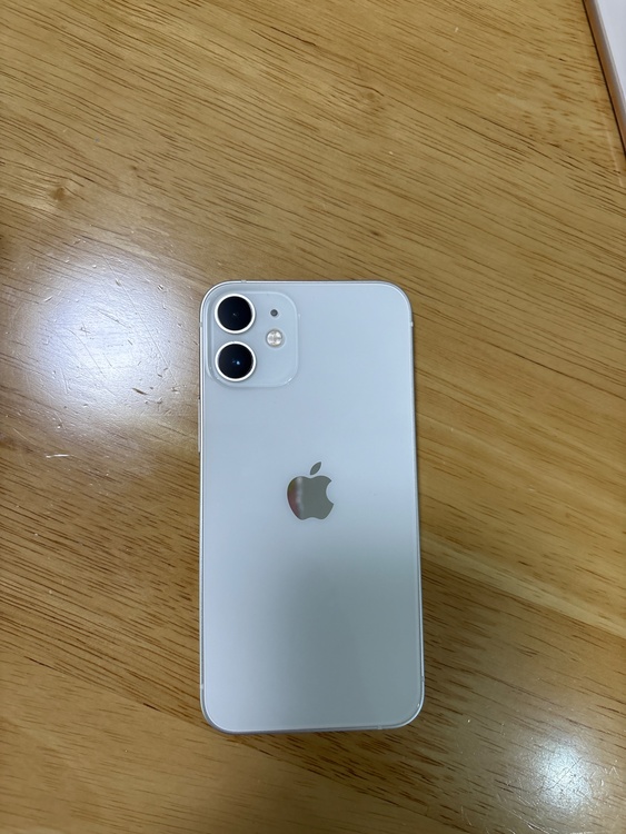 iPhone（スマホ）の商品画像 - 査定依頼日：2026年7月22日 - 最高査定価格：14,500円
