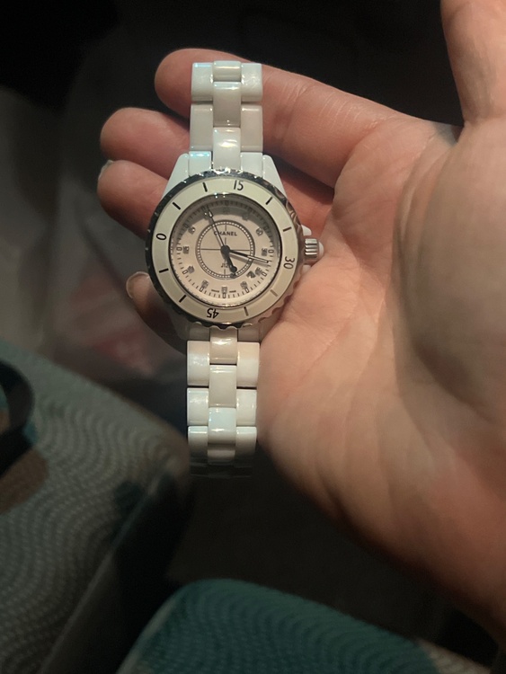 シャネル J12 （高級時計）の商品画像 - 査定依頼日：2026年2月9日 - 最高査定価格：350,000円