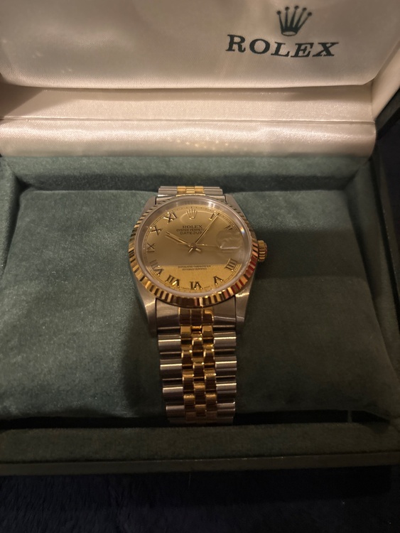 ロレックスデイトジャスト36mm（高級時計）の商品画像 - 査定依頼日：2026年4月9日 - 最高査定価格：1,100,000円