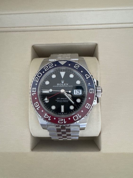 ロレックス GMTマスター （高級時計）の商品画像 - 査定依頼日：2025年6月30日 - 最高査定価格：3,480,000円