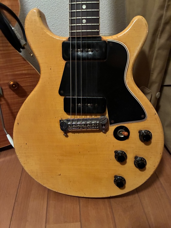 Les Paul Special（ピアノ・楽器・PA機材）の商品画像 - 査定依頼日：2026年6月15日 - 最高査定価格：180,000円