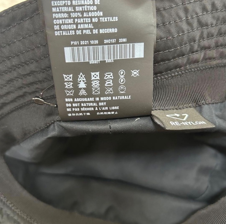 プラダ  （ブランドバッグ）の商品画像 - 査定依頼日：2025年12月2日 - 最高査定価格：35,000円