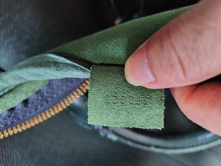 ルイヴィトン タイガ （ブランドバッグ）の商品画像 - 査定依頼日：2025年8月19日 - 最高査定価格：60,000円