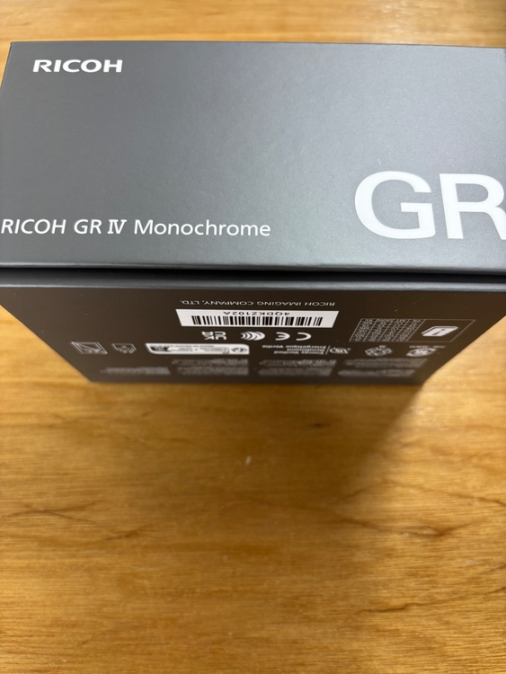 RICOH GR IV モノクローム（カメラ）の商品画像 - 査定依頼日：2026年5月19日 - 最高査定価格：210,000円