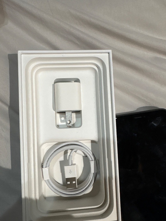 sbiPhon1164G（スマホ）の商品画像 - 査定依頼日：2026年2月22日 - 最高査定価格：16,000円