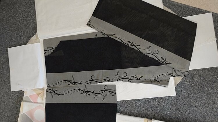 大島紬 小紋 聖jin苑（着物）の商品画像 - 査定依頼日：2026年3月17日 - 最高査定価格：5,000円