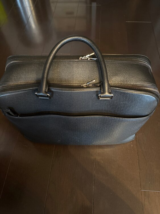 ルイヴィトン タイガ （ブランドバッグ）の商品画像 - 査定依頼日：2025年5月6日 - 最高査定価格：50,000円