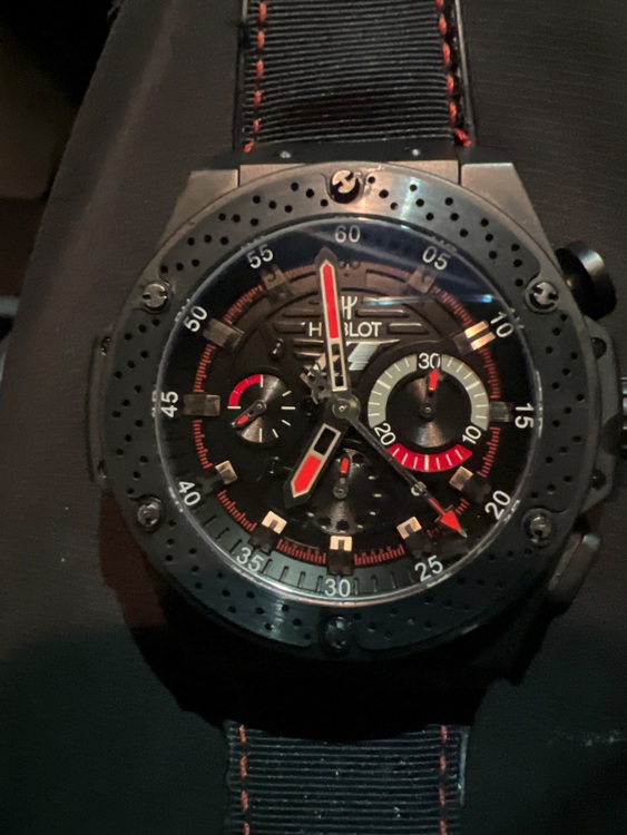 ウブロ キングパワー （高級時計）の商品画像 - 査定依頼日：2025年12月2日 - 最高査定価格：1,250,000円