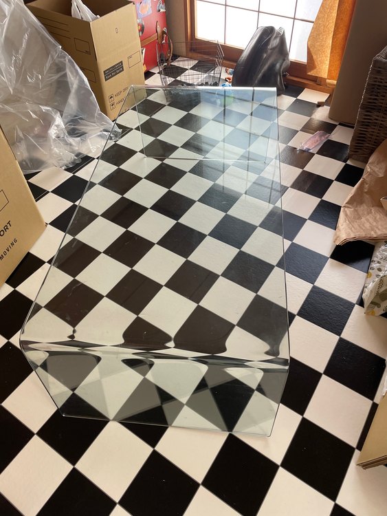 ガラステーブル（家具・寝具）の商品画像 - 査定依頼日：2023年2月25日