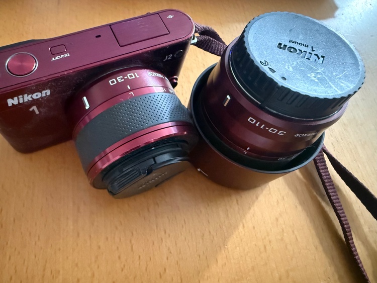 J2MODEL 1NIKKOR（カメラ）の商品画像 - 査定依頼日：2026年6月16日 - 最高査定価格：3,000円