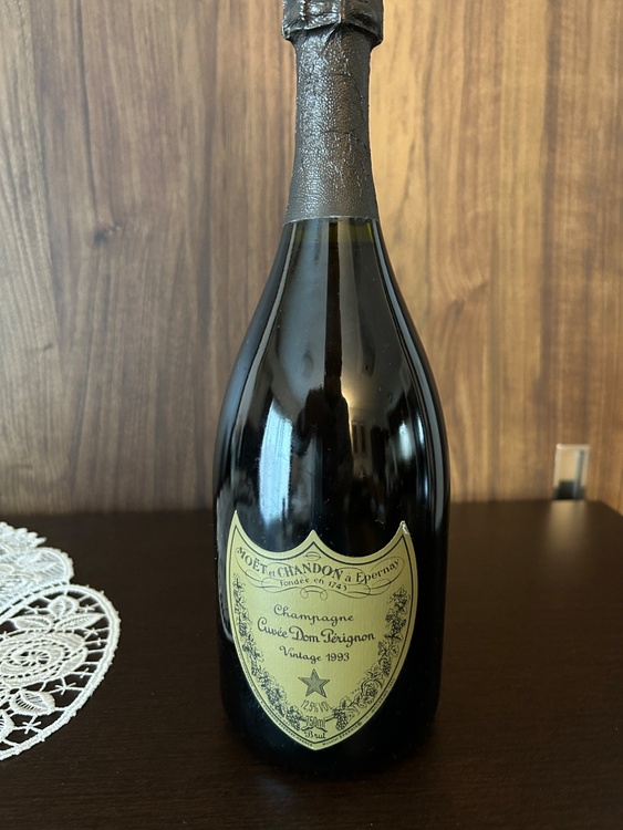 シャンパン ドン・ペリニヨン （お酒）の商品画像 - 査定依頼日：2026年4月5日 - 最高査定価格：28,000円