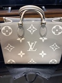 ルイヴィトン モノグラム 