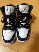 air jordan1 mid（古着・ファッション）の商品画像 - 査定依頼日：2026年3月23日 - 最高査定価格：100,000円