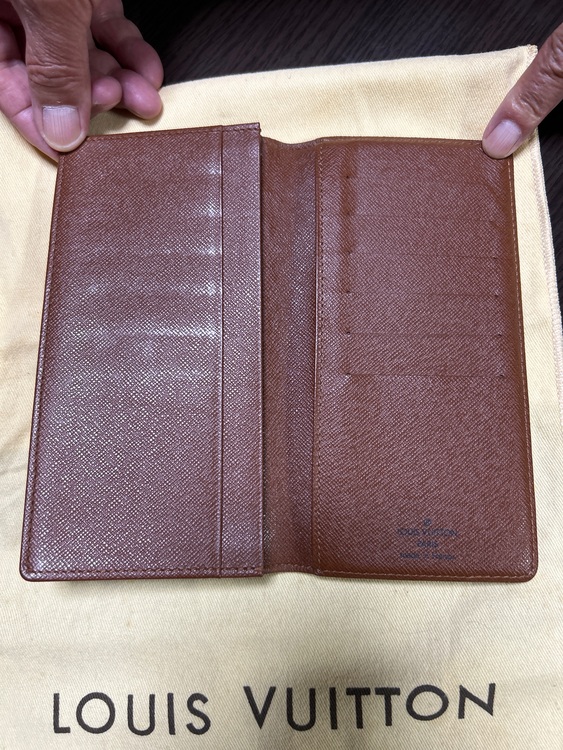 長財布（ブランドバッグ）の商品画像 - 査定依頼日：2025年10月21日 - 最高査定価格：15,000円