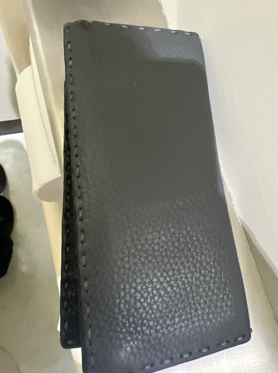 フェンディ  （ブランドバッグ）の商品画像 - 査定依頼日：2025年4月24日 - 最高査定価格：7,000円