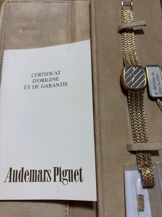 オーデマピゲ その他 BA78877/498 CA-232021/B-7078（高級時計）の商品画像 - 査定依頼日：2026年3月23日 - 最高査定価格：2,800,000円