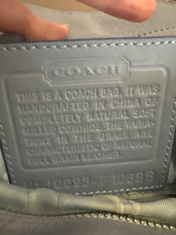 分かりません（ブランドバッグ）の商品画像 - 査定依頼日：2025年6月29日 - 最高査定価格：3,000円