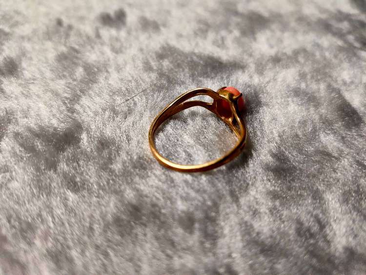 深海サンゴ　ミス珊瑚　リング　指輪（宝石）の商品画像 - 査定依頼日：2023年2月11日 - 最高査定価格：20,000円