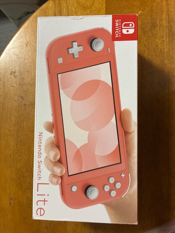 ニンテンドーSwitchライト（ゲーム機本体・ゲームソフト）の商品画像 - 査定依頼日：2025年9月4日 - 最高査定価格：12,000円