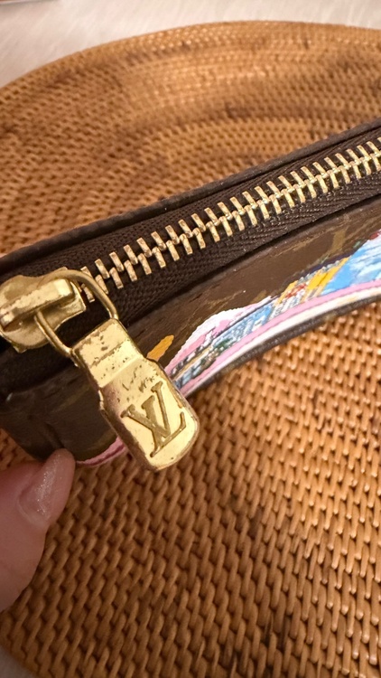 ミニポシェット（ブランドバッグ）の商品画像 - 査定依頼日：2026年5月20日 - 最高査定価格：100,000円