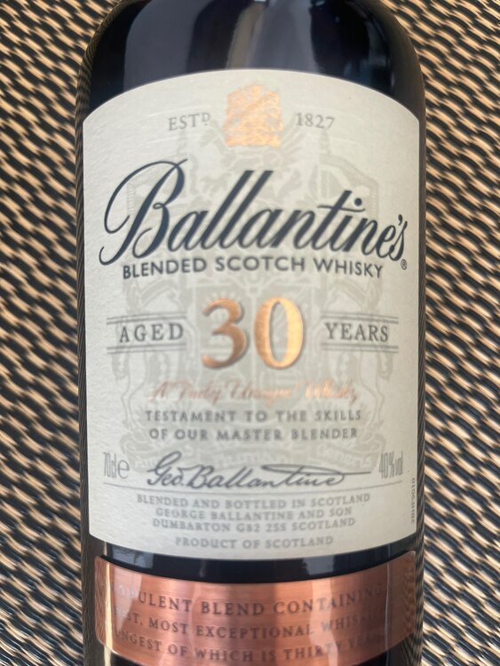 ウイスキー バランタイン （お酒）の商品画像 - 査定依頼日：2025年2月17日 - 最高査定価格：28,000円