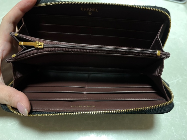 財布（ブランド財布・小物）の商品画像 - 査定依頼日：2026年8月5日 - 最高査定価格：40,000円