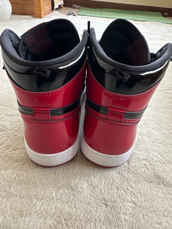 ナイキ　パテントブレッド（古着・ファッション）の商品画像 - 査定依頼日：2026年4月4日 - 最高査定価格：3,900円