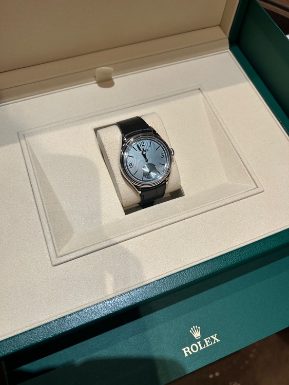 パーペチュアル1908 アイスブルー（高級時計）の商品画像 - 査定依頼日：2025年10月9日 - 最高査定価格：7,250,000円