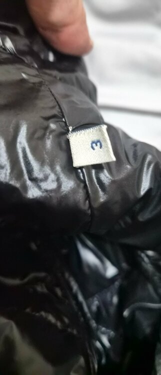 daniel（古着・ファッション）の商品画像 - 査定依頼日：2026年4月25日 - 最高査定価格：100,000円