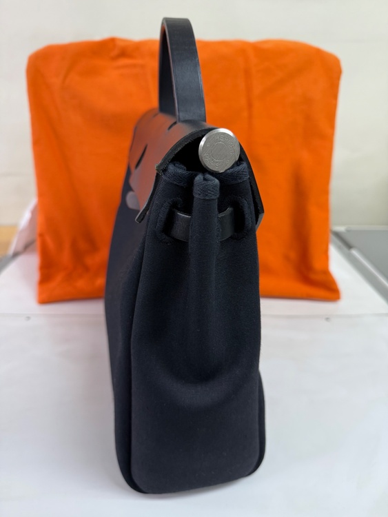 エールバッグPM（ブランドバッグ）の商品画像 - 査定依頼日：2026年4月14日 - 最高査定価格：160,000円