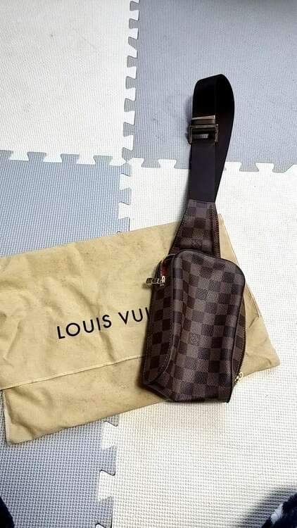 ジェロニモス ボディバッグ（ブランドバッグ）の商品画像 - 査定依頼日：2025年1月11日 - 最高査定価格：60,000円