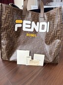 素材：PVC サイズ： 縦約34cm 横約39cm マチ約18cm ハンドル約3（ブランドバッグ）の商品画像 - 査定依頼日：2025年3月24日 - 最高査定価格：55,000円