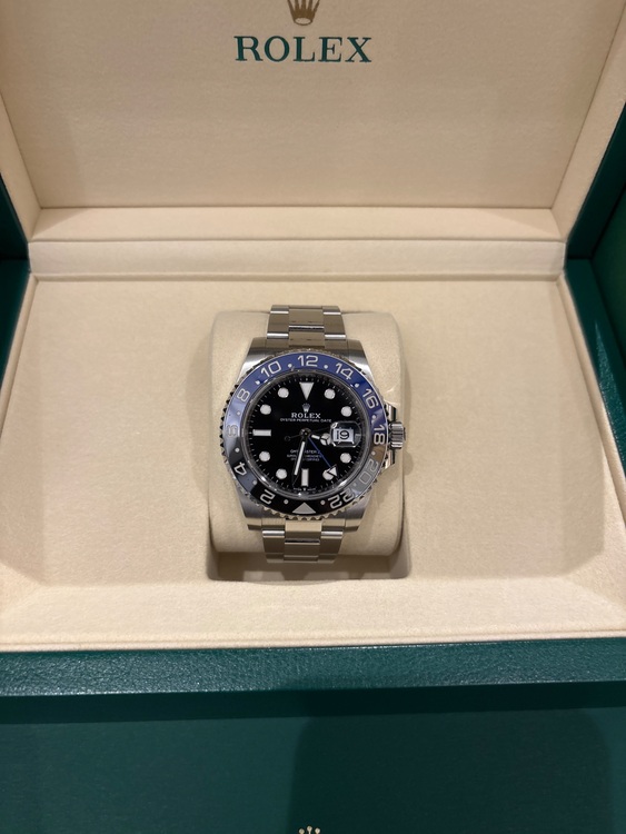 ロレックス GMTマスター 126710BLN（高級時計）の商品画像 - 査定依頼日：2025年6月19日 - 最高査定価格：2,370,000円