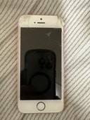 iPhone SE（スマホ）の商品画像 - 査定依頼日：2023年3月26日 - 最高査定価格：500円