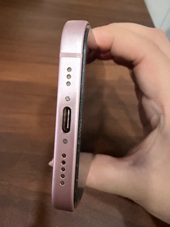 ・iPhone 15 ・カラー：ピンク ・容量：128GB ・SIMロックなし（SIMフリー） ・バッテリー最大容量：83% ・充放電回数：919回 ・動作確認済み（スマホ）の商品画像 - 査定依頼日：2026年7月17日 - 最高査定価格：63,000円