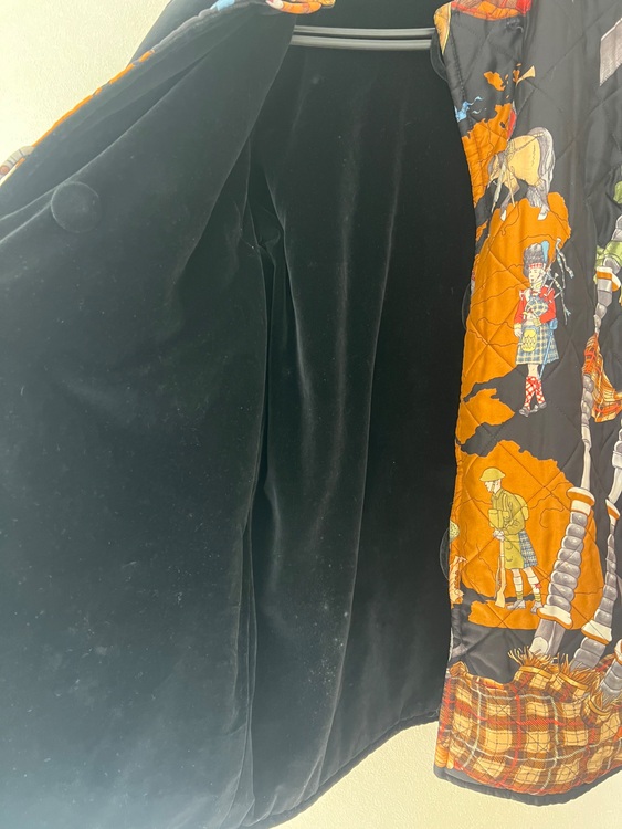 エルメス ジャケット コート リバーシブル（古着・ファッション）の商品画像 - 査定依頼日：2025年11月12日 - 最高査定価格：70,000円