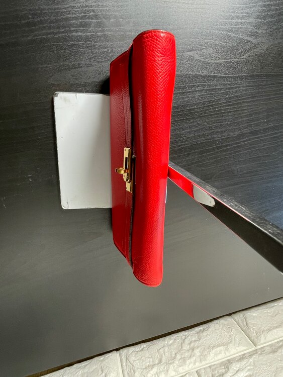 エルメス　ヴォーエプソン　ケリーウォレット　長財布　レッド（ブランドバッグ）の商品画像 - 査定依頼日：2025年3月10日 - 最高査定価格：385,000円