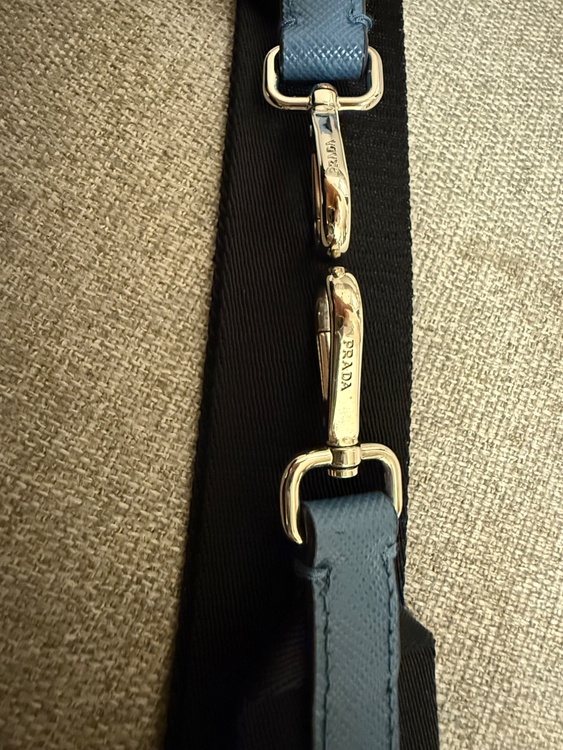 プラダ  （ブランドバッグ）の商品画像 - 査定依頼日：2025年12月24日 - 最高査定価格：121,000円