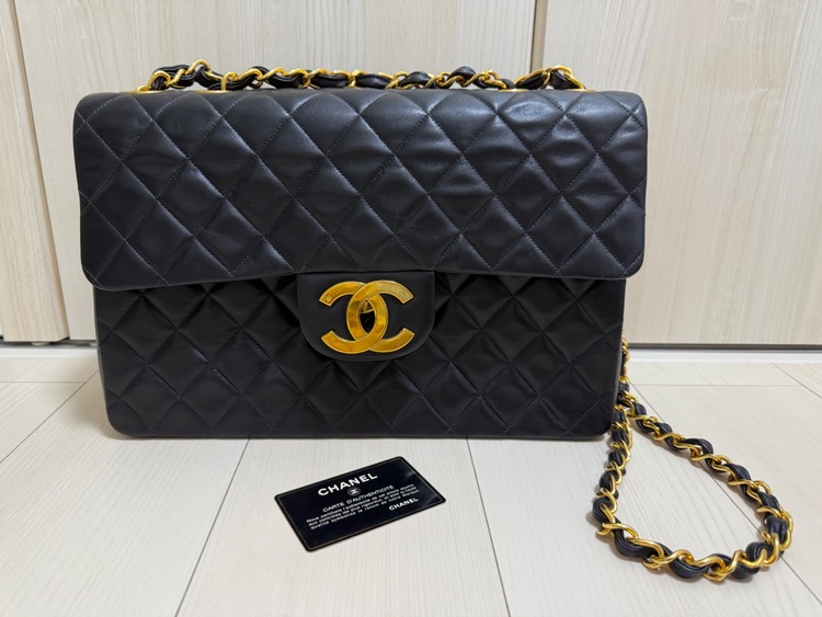 シャネル チェーンショルダーバッグ デカマトラッセ ココマーク Wチェーン（ブランドバッグ）の商品画像 - 査定依頼日：2025年8月10日 - 最高査定価格：180,000円