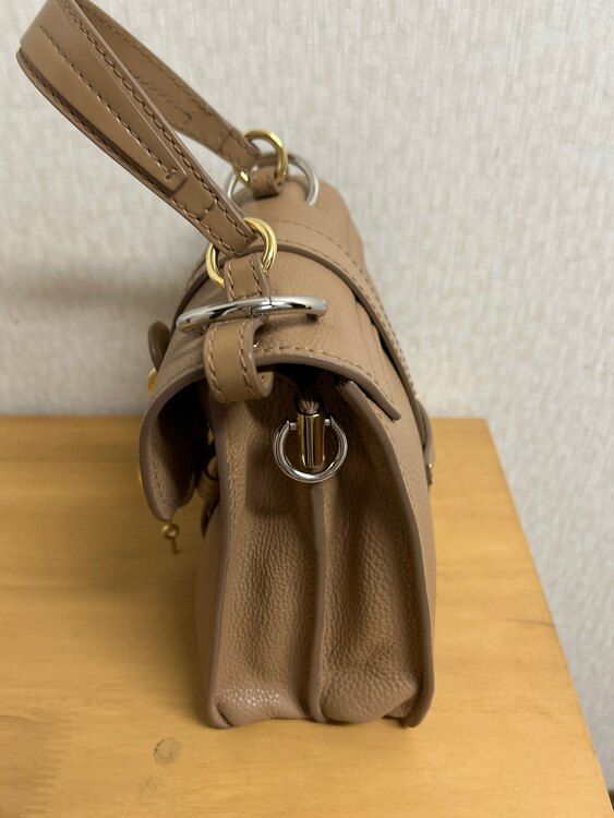 アビー（ブランドバッグ）の商品画像 - 査定依頼日：2025年4月17日 - 最高査定価格：20,000円